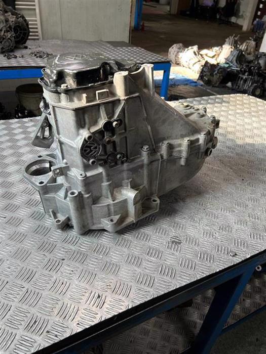 Cutie de viteze VW Transporter T5 1.9D 5 viteze